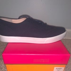 New in box. KATE SPADE New York CATLYN.